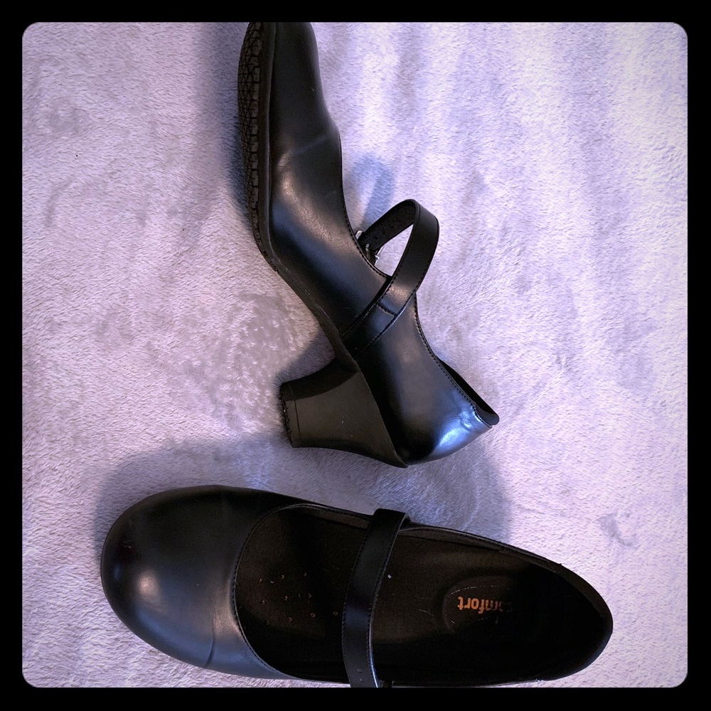 CLOSET CLEAN OUT SALE SafeTStep Comfort heals